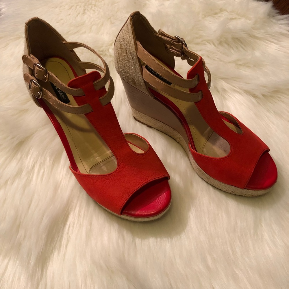 Alex Marie red & tan wedges